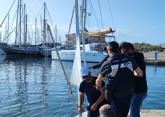 Φωτογραφία από την ιστοπλοϊα για ΑμεΑ στο Αγρίνιο.