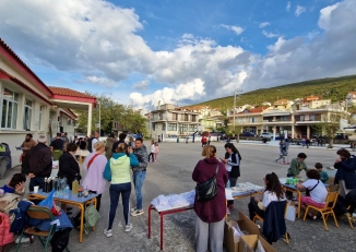 Εικόνα από τις δράσεις του Ataxia School (Δημοκρατικό Σχολείο Βουνού).