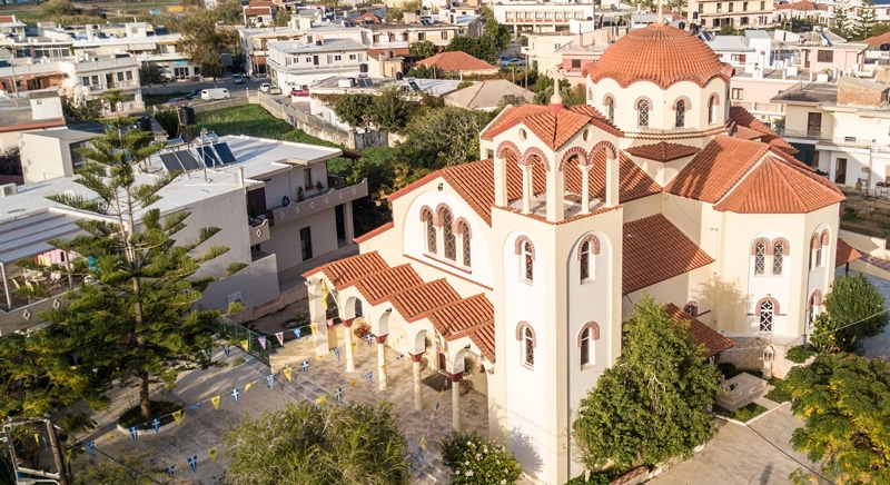 Πανοραμική άποψη της Ιεράς Μητρόπολης Κισσάμου και Σελίνου.